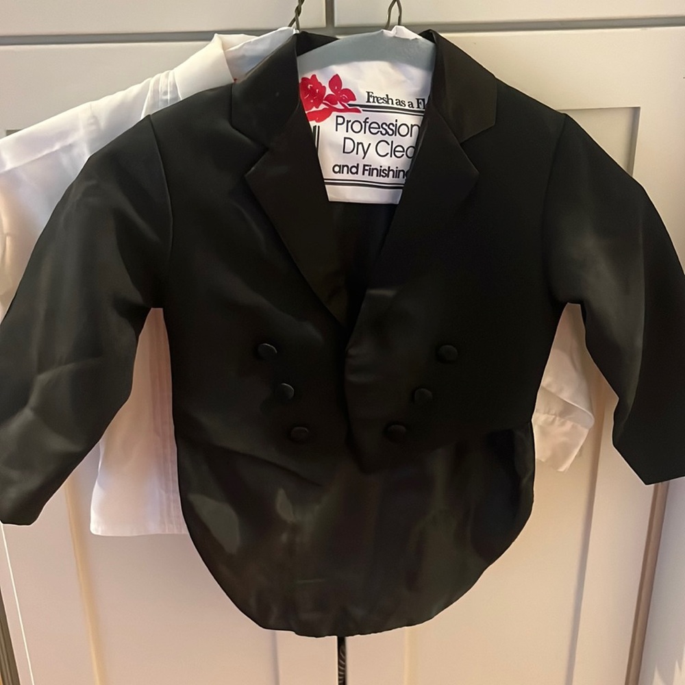 Black 3T tux with tails